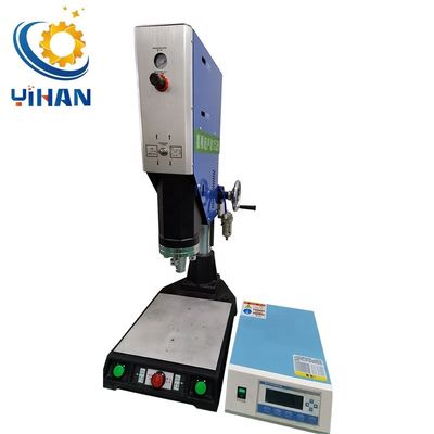 Einfache Bedienung 15KHZ 3200W tragbare Ultraschallschweißmaschine für Stoffe aus Kunststoff PVC