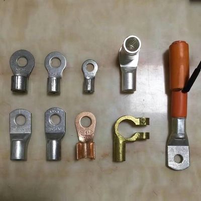 Elektrische Batterie-Ladestalle Kabel Draht Krempmaschine mit 50 mm verstellbarem Schlag