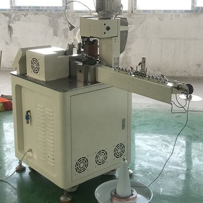 Mehrfunktionale tangentielle Drücken- und Schälmaschine