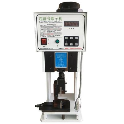2.0 Tonnen automatische Draht-Loose-Terminal-Crimping-Maschine für schnelles und präzises Crimping