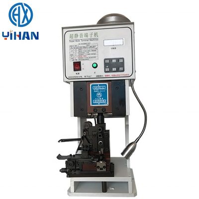 58KG Halbautomatische Drahtstreifen-Terminal Krempmaschine Draht Reichweite 0,5-2,5mm2