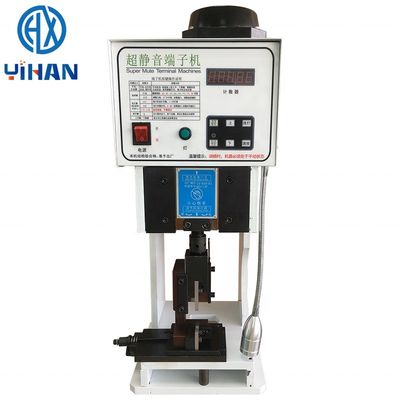 58KG Halbautomatische Drahtstreifen-Terminal Krempmaschine Draht Reichweite 0,5-2,5mm2