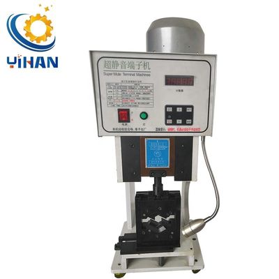 60 kg halbautomatische vorisolierte Drahtterminalcrimping-Maschine für Rohrterminals
