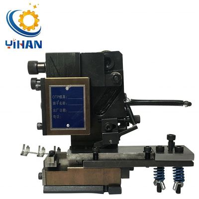 Horizontale Endzufuhr-Applikator mit Endkrempffunktion und 30 mm Schlag