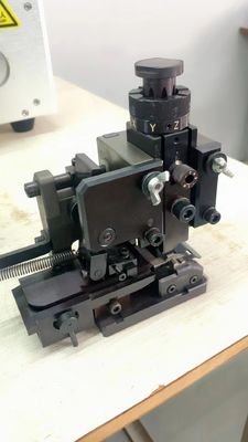 YH-09H002 JST European Flag Terminal Crimping Machine Applicator mit 40 mm Schiebezug